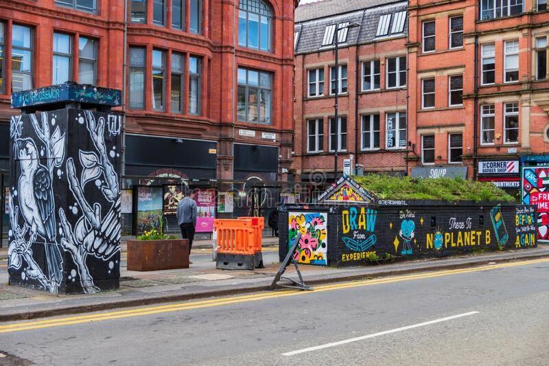Lewis Apartment In The Heart Of The Northern Quarter Sleeps Up To 12 マンチェスター エクステリア 写真